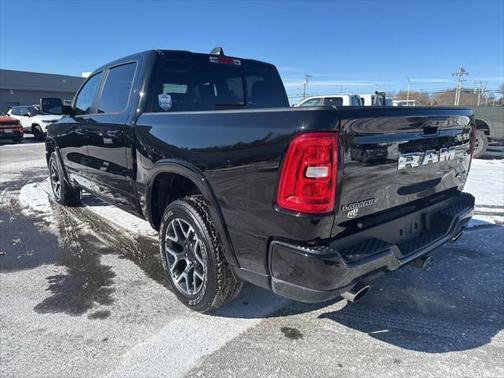 2025 RAM 1500 Laramie Crew Cab 4x4 57' Box