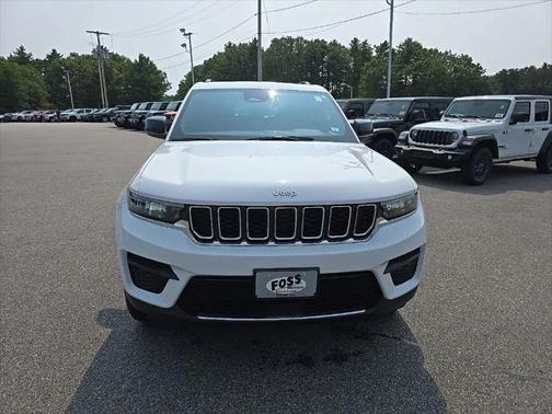 2025 Jeep Grand Cherokee Laredo X 4x4