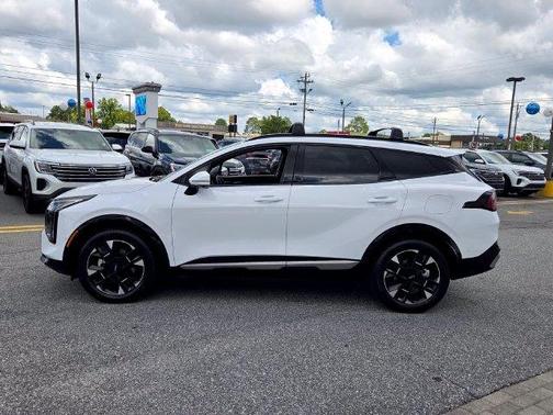 White Pearl 2026 Kia Sportage SX-Prestige
