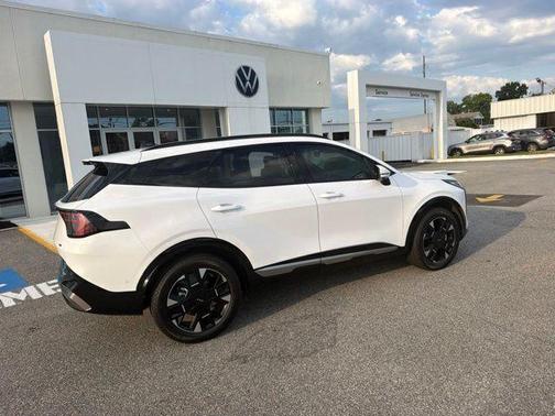 White Pearl 2026 Kia Sportage SX-Prestige