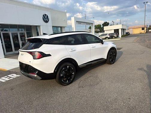 White Pearl 2026 Kia Sportage SX-Prestige