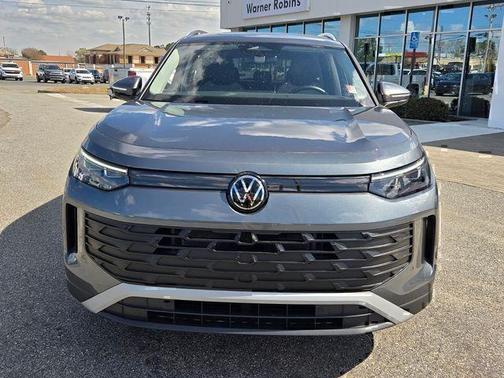 Platinum Gray Metallic 2025 Volkswagen Tiguan 2.0T S
