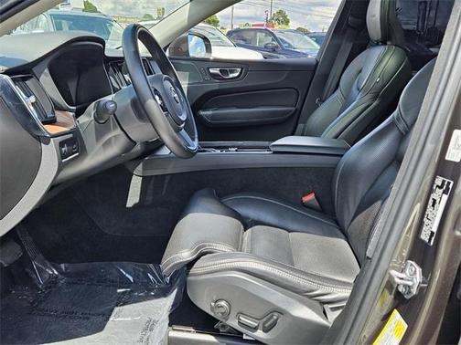 2020 Volvo XC60 T6 Inscription