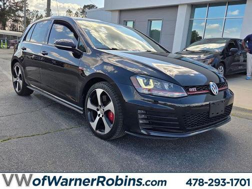 2017 Volkswagen Golf GTI SE 4-Door