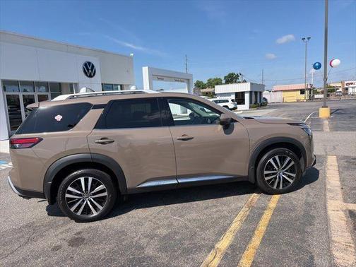 Baja Storm 2024 Nissan Pathfinder Platinum