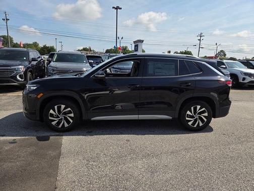 Pearl 2026 Volkswagen Tiguan 2.0T S