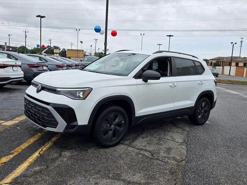 Pure White 2026 Volkswagen Taos 1.5T S