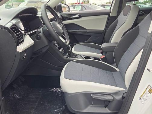 Pure White 2026 Volkswagen Taos 1.5T S