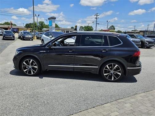 2023 Volkswagen Tiguan 2.0T SEL R-Line