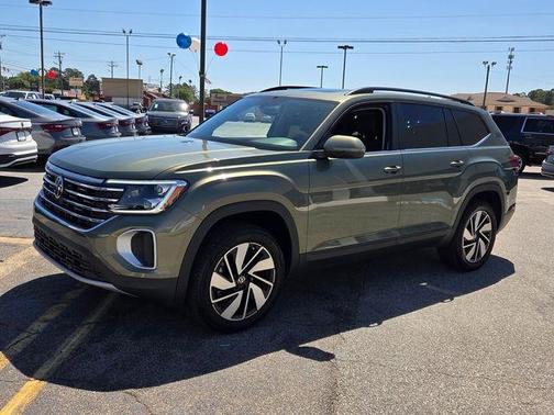 Avocado Green Pearl 2026 Volkswagen Atlas 2.0T SE W/TECHNOLOGY
