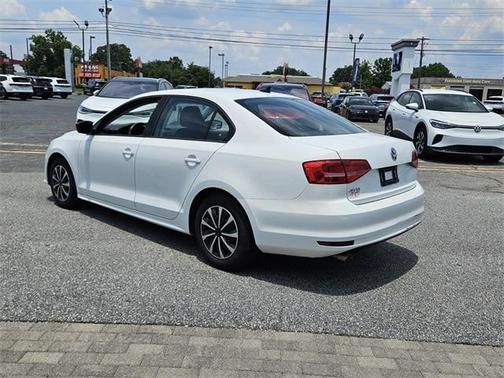 2015 Volkswagen Jetta S w/Technology