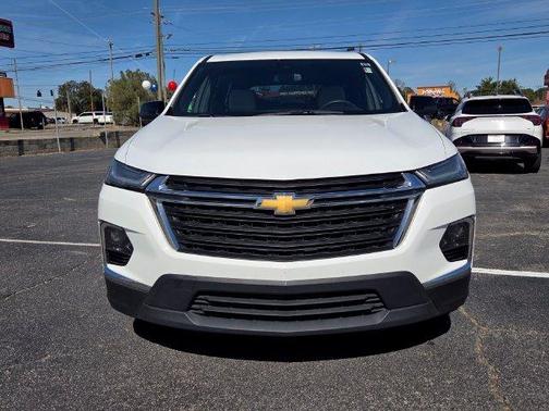 Summit White 2023 Chevrolet Traverse LS