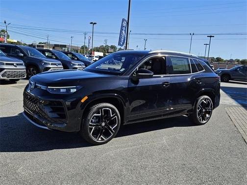 2026 Volkswagen Tiguan 2.0T SEL R-Line