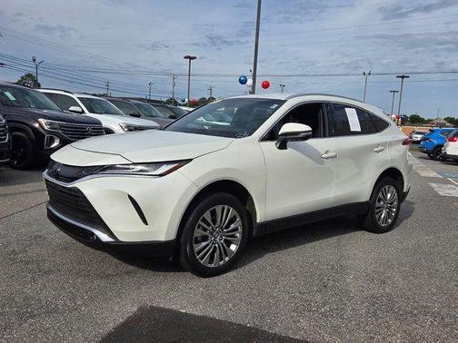 Blizzard Pearl 2022 Toyota Venza Limited