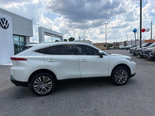 Blizzard Pearl 2022 Toyota Venza Limited