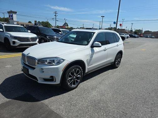 Alpine White 2018 BMW X5 xDrive35i