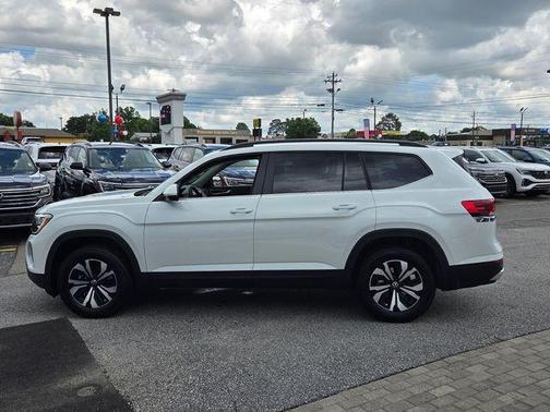 Opal 2026 Volkswagen Atlas 2.0T SE