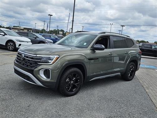 2025 Volkswagen Atlas 2.0T Peak Edition