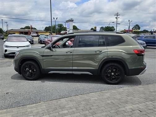 2025 Volkswagen Atlas 2.0T Peak Edition
