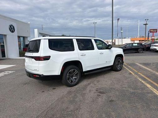 Bright White 2024 Jeep Wagoneer Series II