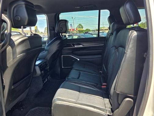 Bright White 2024 Jeep Wagoneer Series II