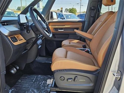 2025 Volkswagen ID. Buzz Pro S Plus