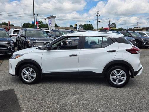 Fresh Powder 2025 Nissan Kicks Play S