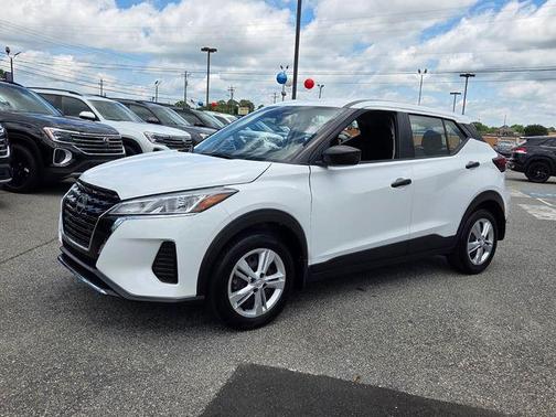 Fresh Powder 2025 Nissan Kicks Play S