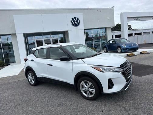 Fresh Powder 2025 Nissan Kicks Play S