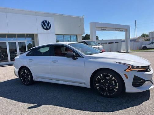 Glacial White Pearl 2023 Kia K5 GT-Line
