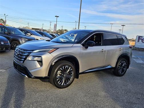 2025 Nissan Rogue Platinum