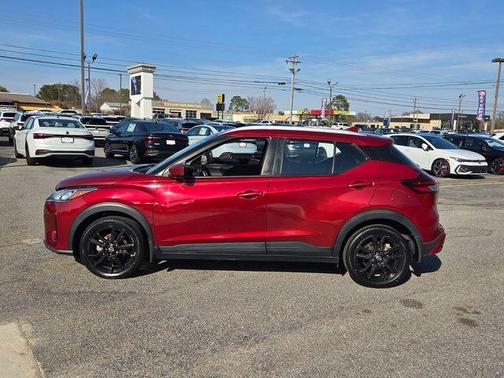 2022 Nissan Kicks SV