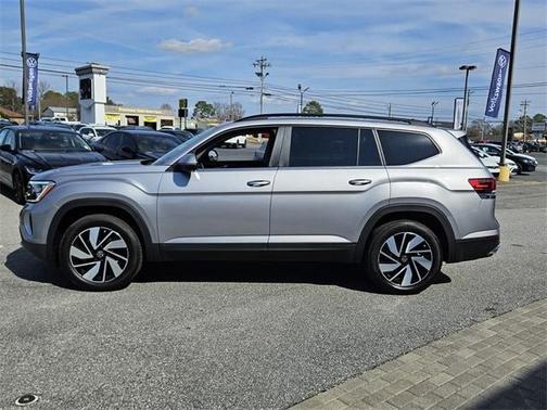 2025 Volkswagen Atlas 2.0T SE w/Technology