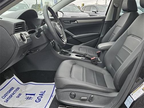 2021 Volkswagen Passat 2.0T SE