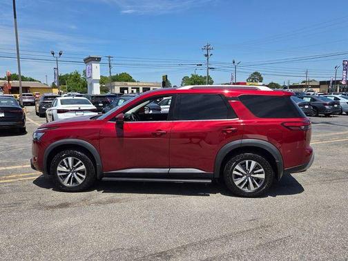 Scarlet Ember 2022 Nissan Pathfinder SL
