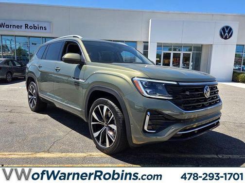 Green 2026 Volkswagen Atlas 2.0T SEL Premium R-Line