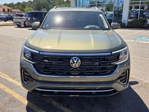 Green 2026 Volkswagen Atlas 2.0T SEL Premium R-Line