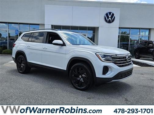 2025 Volkswagen Atlas 2.0T SE w/Technology