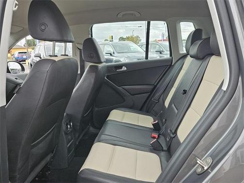 2016 Volkswagen Tiguan S