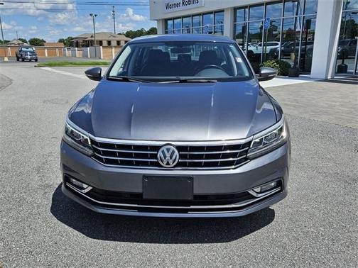 2017 Volkswagen Passat 1.8T SE w/Technology