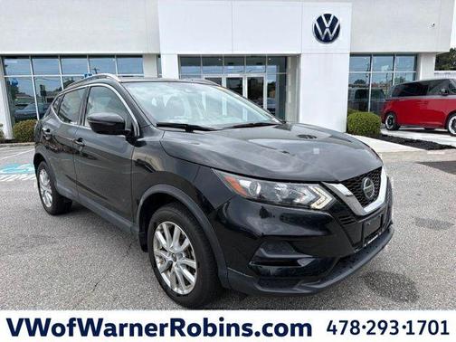 Magnetic Black 2020 Nissan Rogue Sport SV