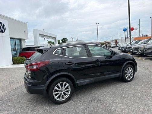 Magnetic Black 2020 Nissan Rogue Sport SV