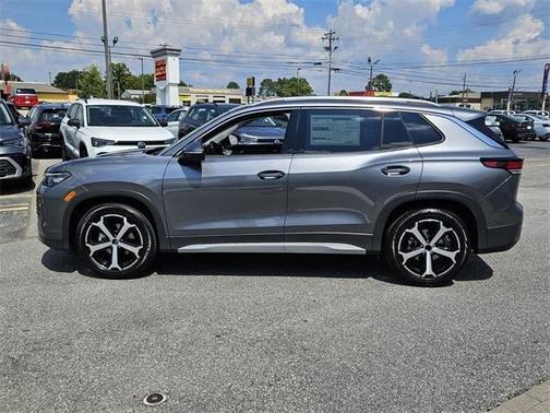 2025 Volkswagen Tiguan 2.0T SE