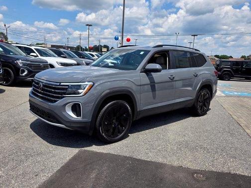 Pure Gray 2026 Volkswagen Atlas 2.0T SE W/TECHNOLOGY
