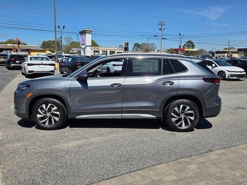 Platinum Gray Metallic 2026 Volkswagen Tiguan 2.0T S