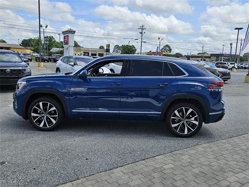 2025 Volkswagen Atlas Cross Sport 2.0T SEL Premium R-Line