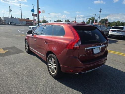 Flamenco Red Metallic 2016 Volvo XC60 T5 Premier