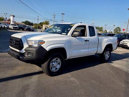 Ice 2023 Toyota Tacoma SR