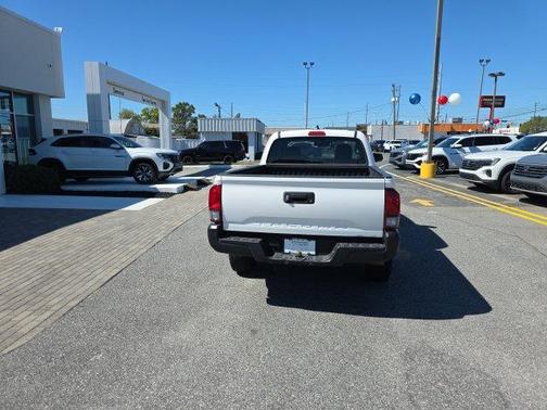 Ice 2023 Toyota Tacoma SR