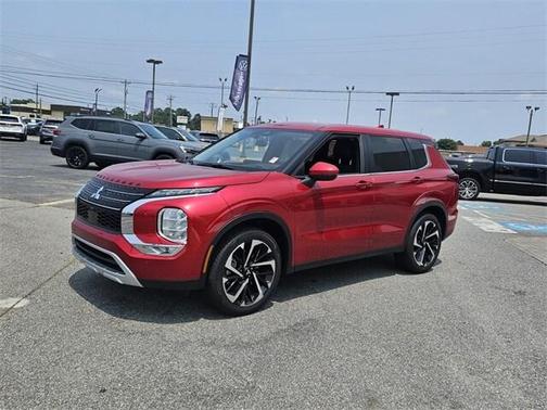 2024 Mitsubishi Outlander SE